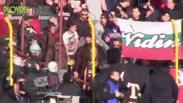 Съблякоха чисто гол фен на Левски в агитката на Цска