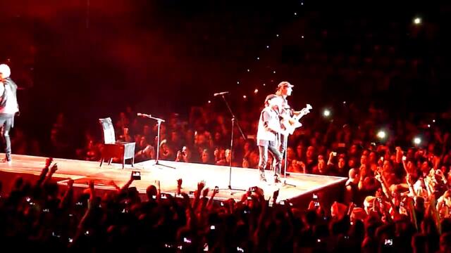 Scorpions - Send me an angel (live in Sofia) 2013