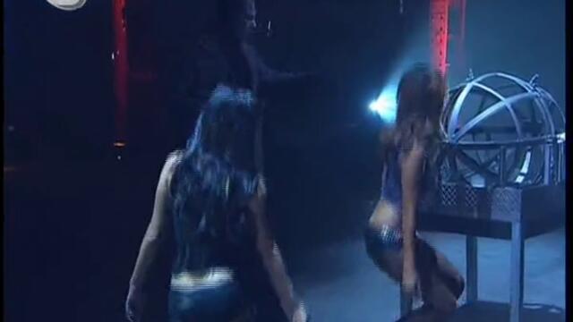 Секси асистентка бива разрязана на 2 части - Разбулените Тайни на Магията