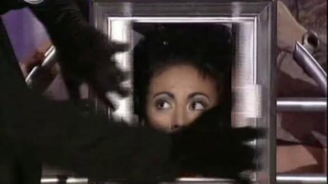 Жена бива обезглавена (Кутията за хляб) - Разбулените тайни на магията