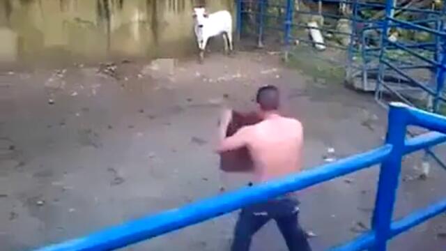 Този "хубавец" си го търсеше (ВИДЕО)