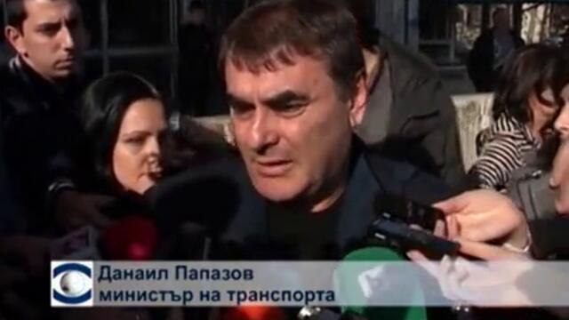 Данаил Папазов иска от 2 до 8 г. затвор за кражба на релси