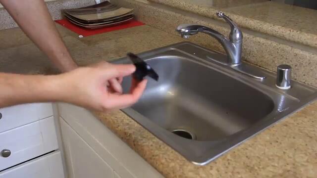 Страхотен трик със сух лед !