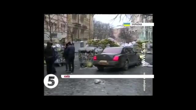 Bentley се заби в барикада в Киев