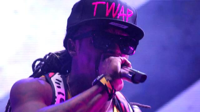Lil Wayne - Tunechi's Back (Sorry 4 The Wait)