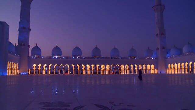 Световни забележителности - The Grand Mosque In Abu Dhabi