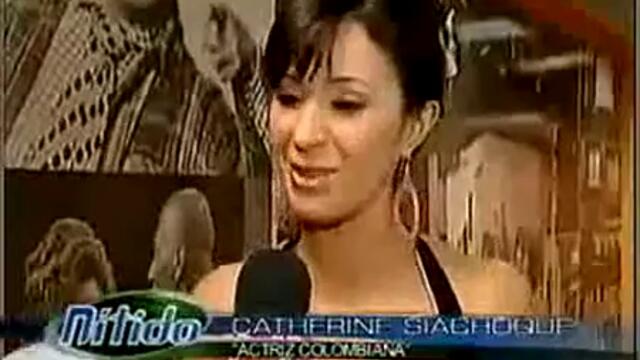 Catherine Siachoque y Martin Karpan en Cuerpos Calientes