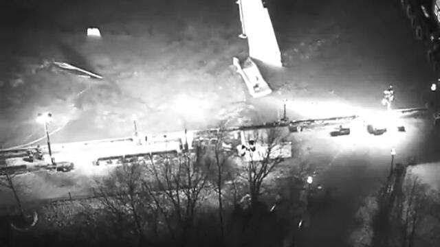 Редки кадри от изваждането на аварийно приземил се в река Хъдзън пътнически самолет , Timelapse