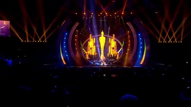 Pharrell &amp; Nile Rodgers - 'Get Lucky-Good Times-Happy' - BRIT Awards 2014