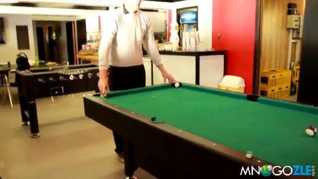 Две топки с един удар (смях)