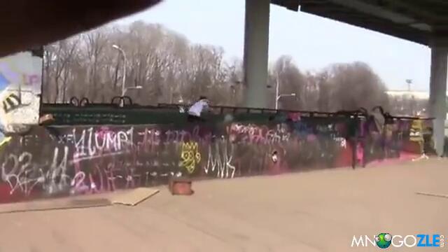 Епично двойно салто