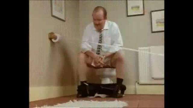 Ето причината поради която ще намразите съседското куче