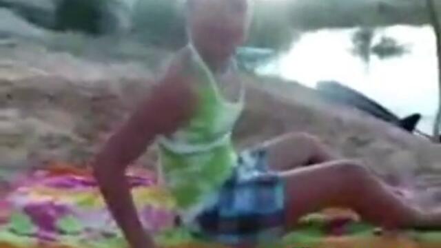 Изплашиха я до смърт (супер смях)