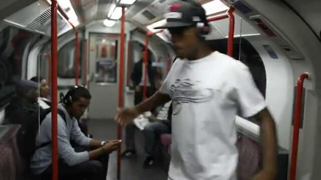 Танц в метрото на Лондон