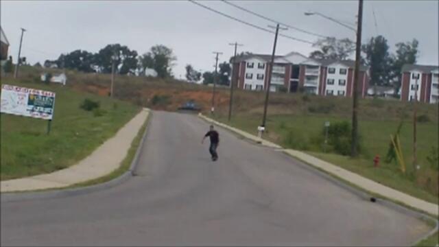 Зверско пребиване със скейт