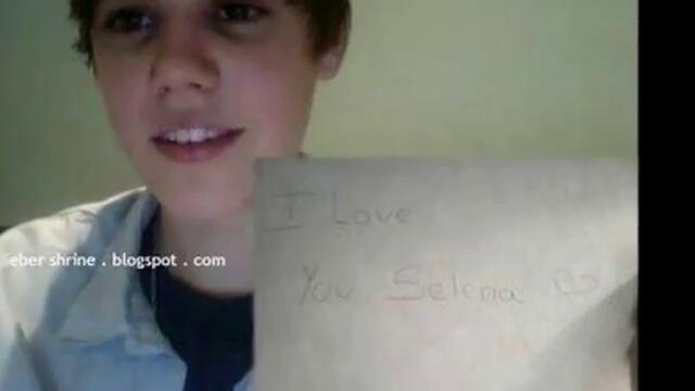 Justin Bieber е написaл  &quot;I love you Selena&quot; (Обичам те Селена)