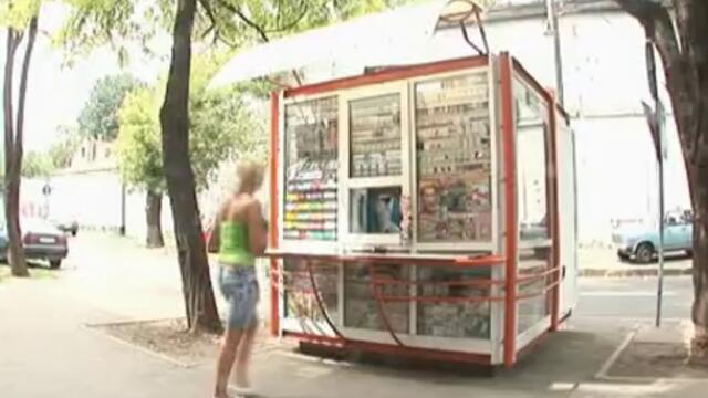 Скрита камера - продавач без глава.