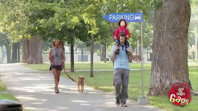 Полека детето се удари в знака - Скрита Камера