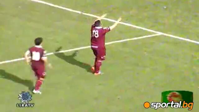 Неуспешен за отпразнуване на гол - Видео Европейски футбол