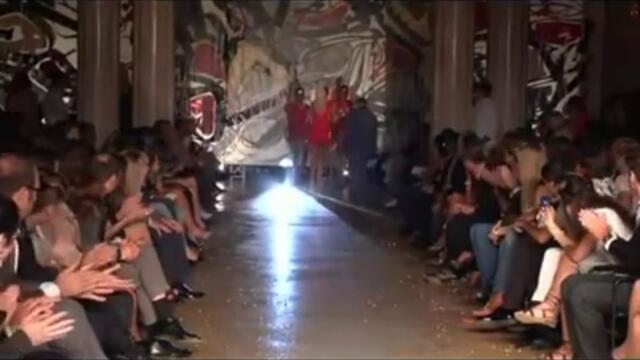 Тази си потроши краката