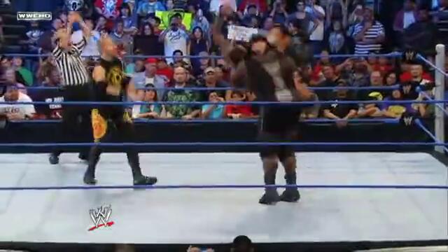 Ренди Ортън скача като луд