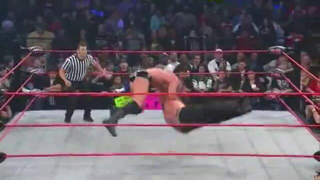 Джеф Харди прави  RKO