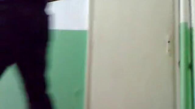 Брутално събуждане със сняг