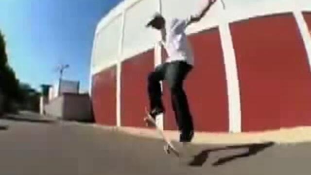 Как се прави 360 флип