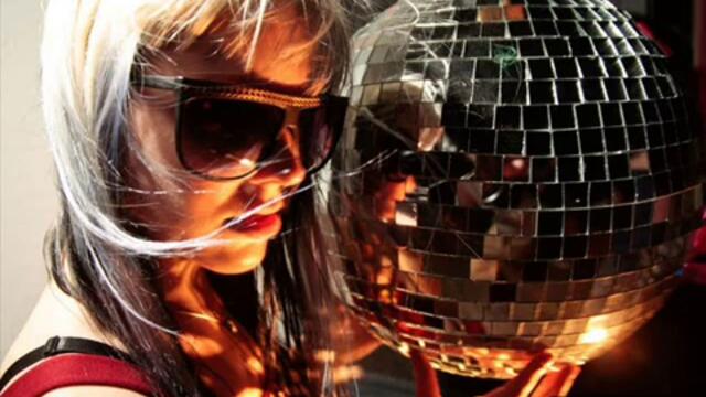 • Lu4o - Crowded [ Original Mix ] •