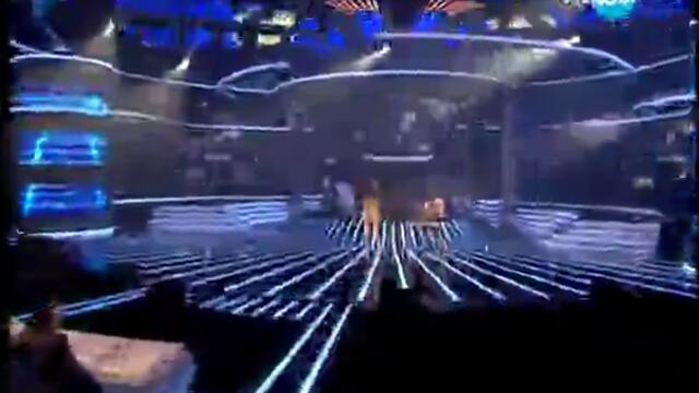 Румънската сензация Том Боксер и Антония в X - Factor 12.10.11