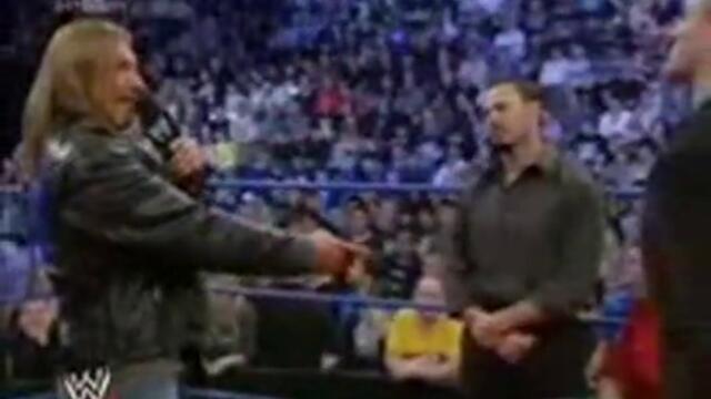 Triple H се бъзика с България