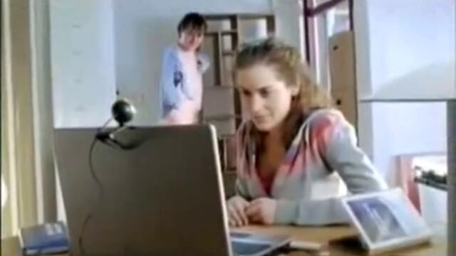 Много хубава снимка на майка ти.