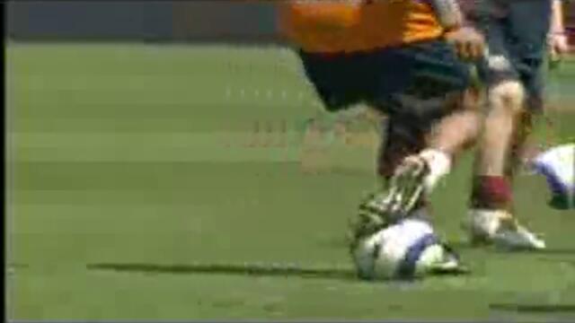 Ronaldinho vs Cristiano Ronaldo