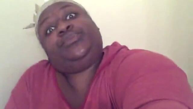 Sittin On Tha Toilet