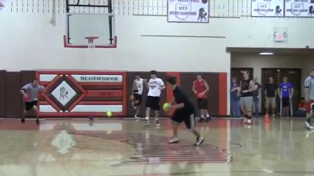 Така се избягва ударот топка