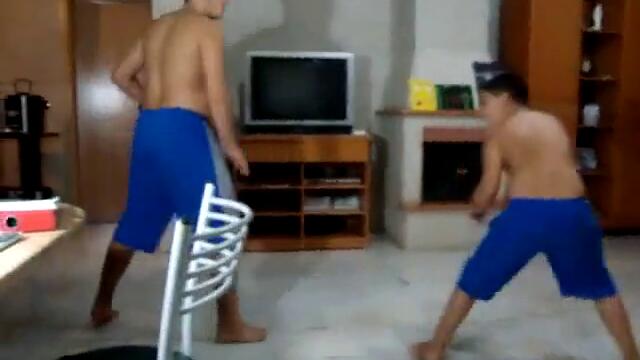 Удара ,който го довърши - Смях