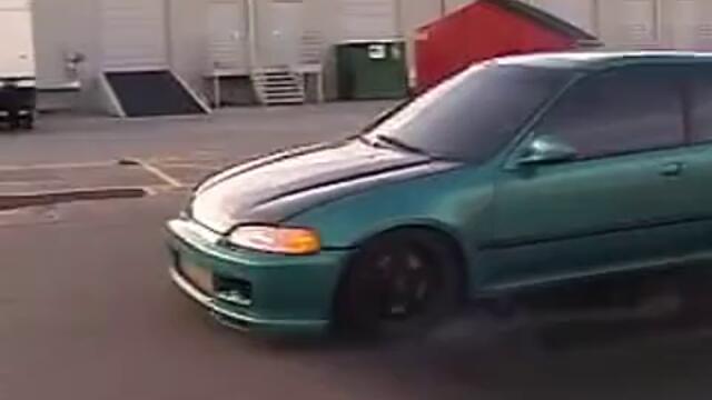 Лудата Honda Civic Turbo се завръща