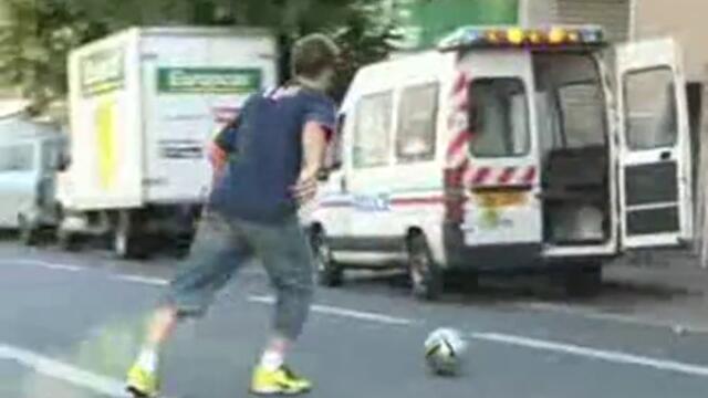 Remi Вкарва Пряк Свободен На Полицията