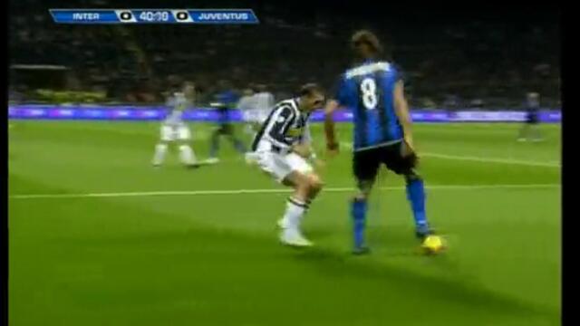 Zlatan humiliates Chiellini XD_(360p)