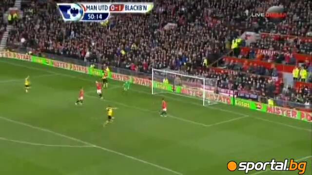 Берба вкара 2 гола при загубата на Юнайтед на Рожденния ден на Фюргърсън (2:3)